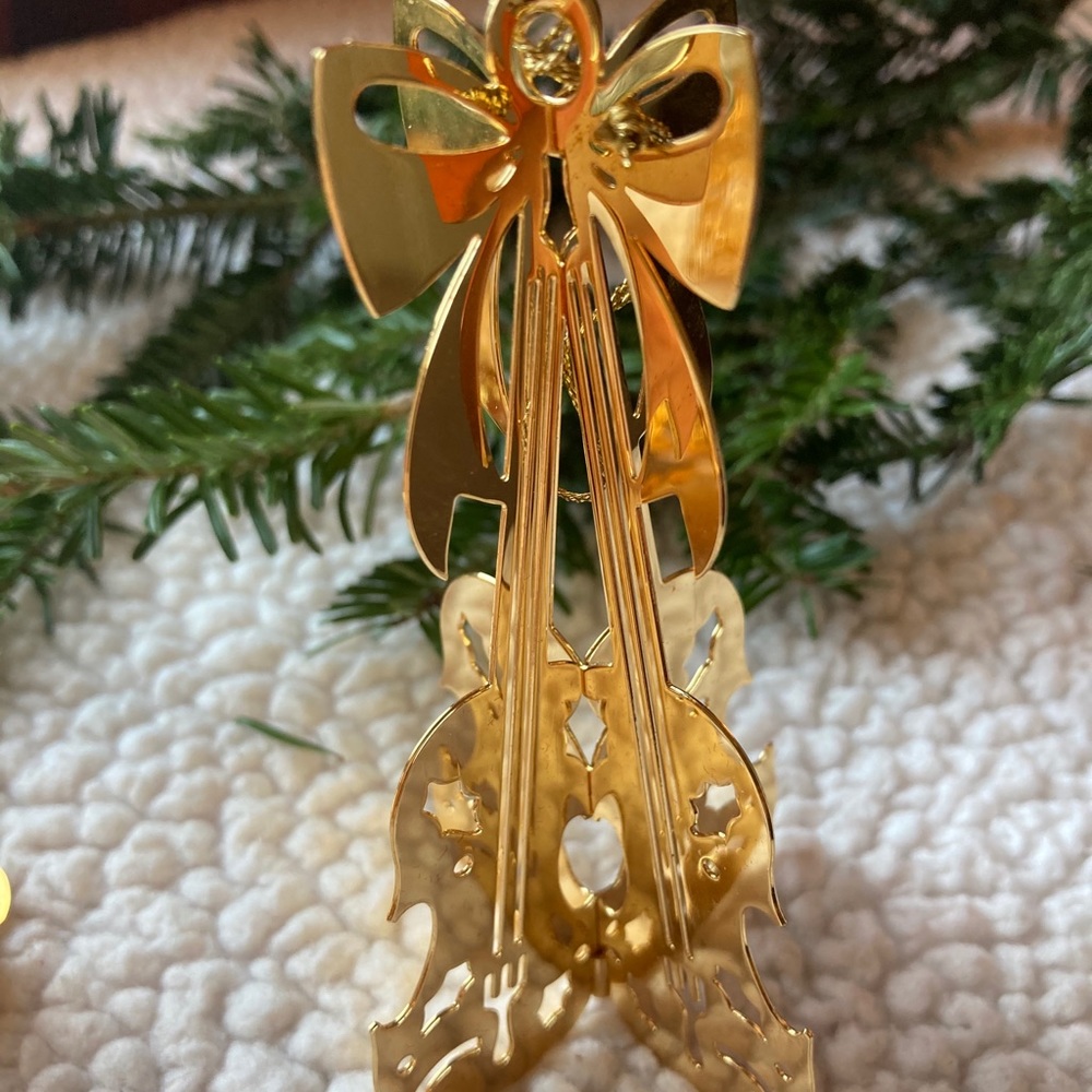Vintage Danbury Mint Violin Christmas Ornament
